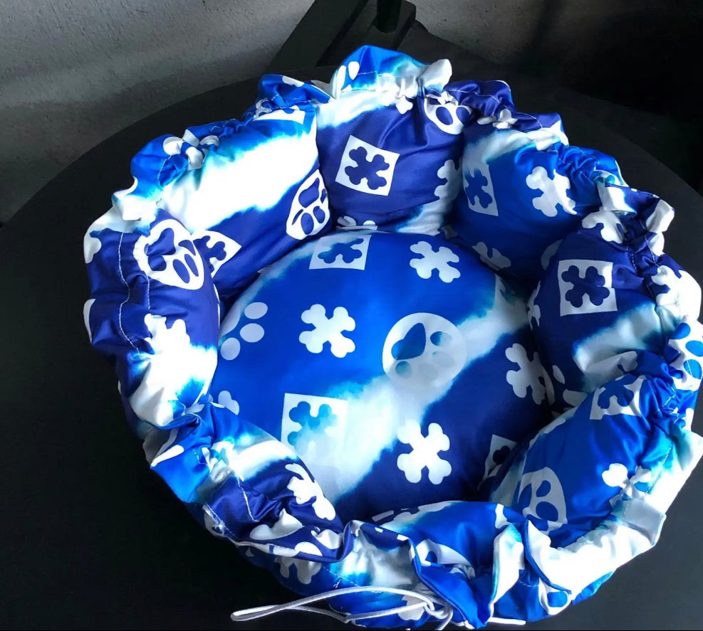 Plush Blue Pet Bed